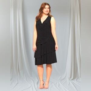 Luxe by Carmen Marc Valvo Blue Sleeveless Size 18 Tiered Knee Length Dress NWT